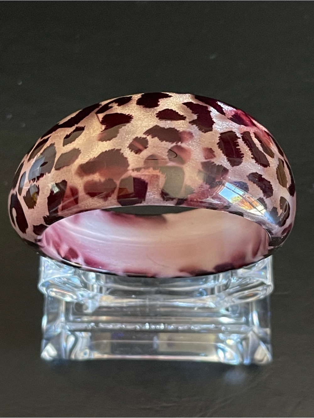 Vintage Leopard Print lucite Bangle Bracelet in Pink and Purple